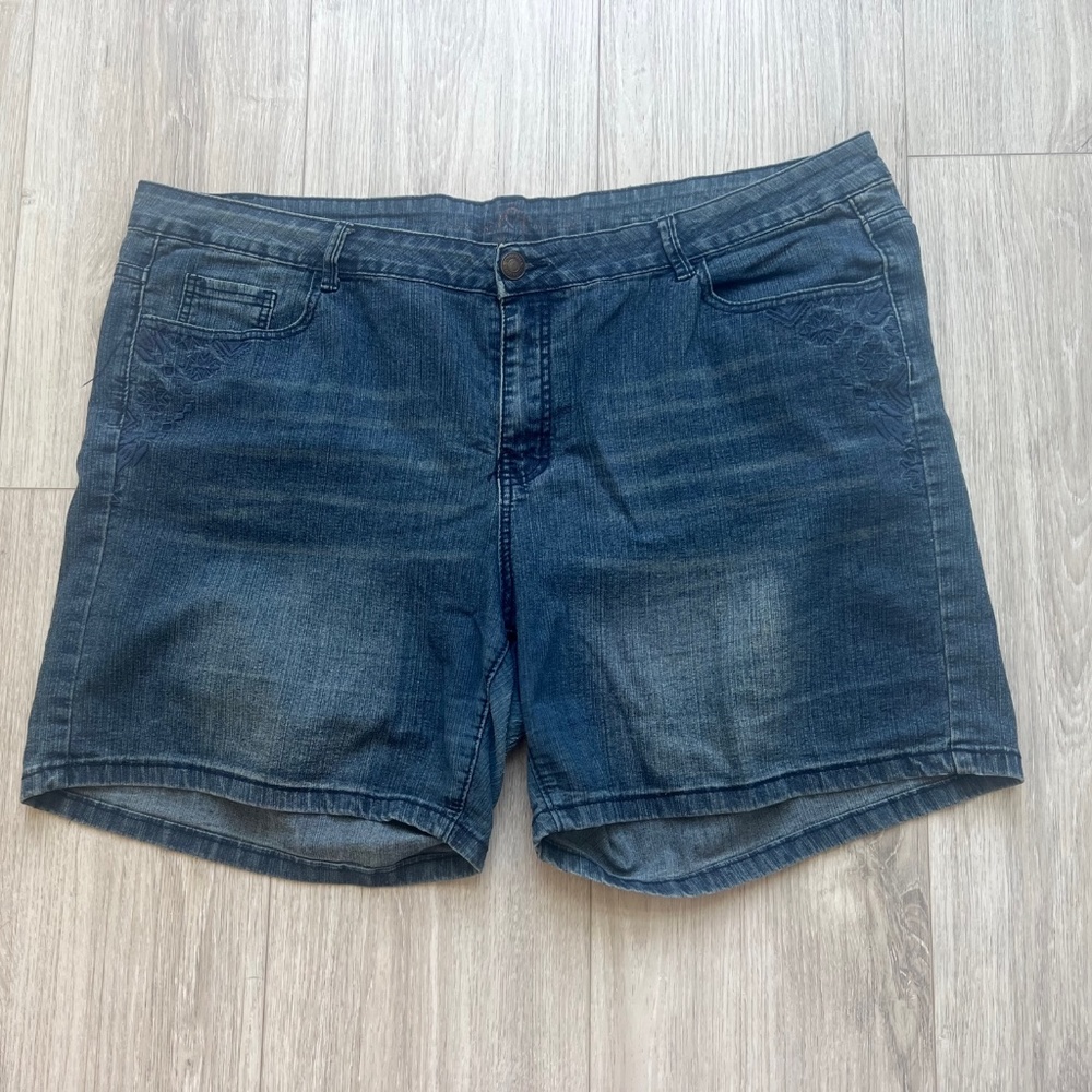 Addition Elle Love and Legend Denim Shorts Plus